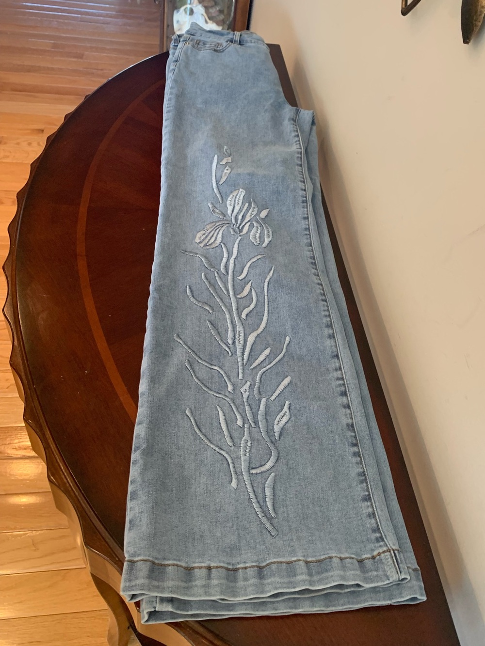 Melanie Lyne Light Blue Women's Embroidered Jeans
